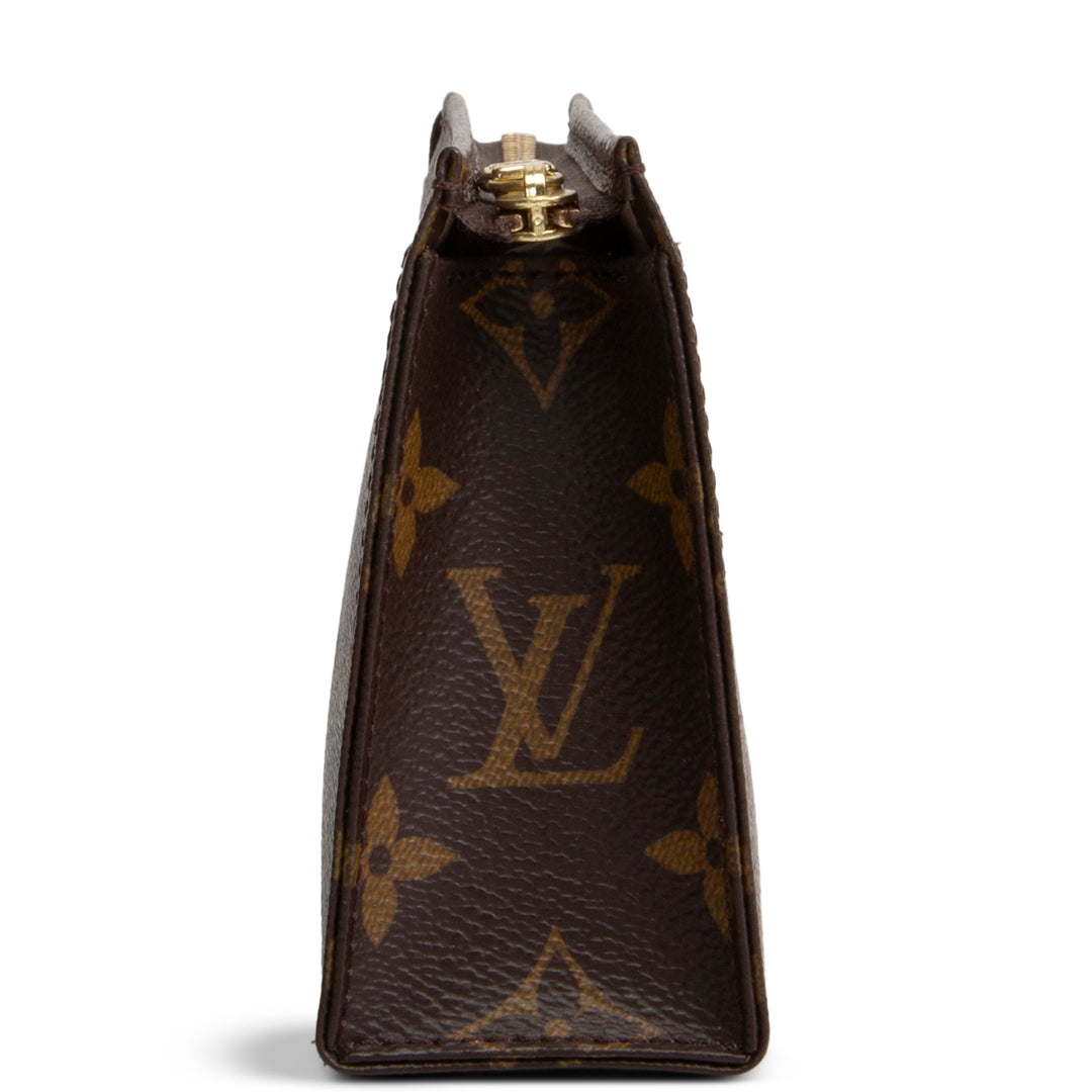 LOUIS VUITTON Toiletry 15 Pouch - Monogram