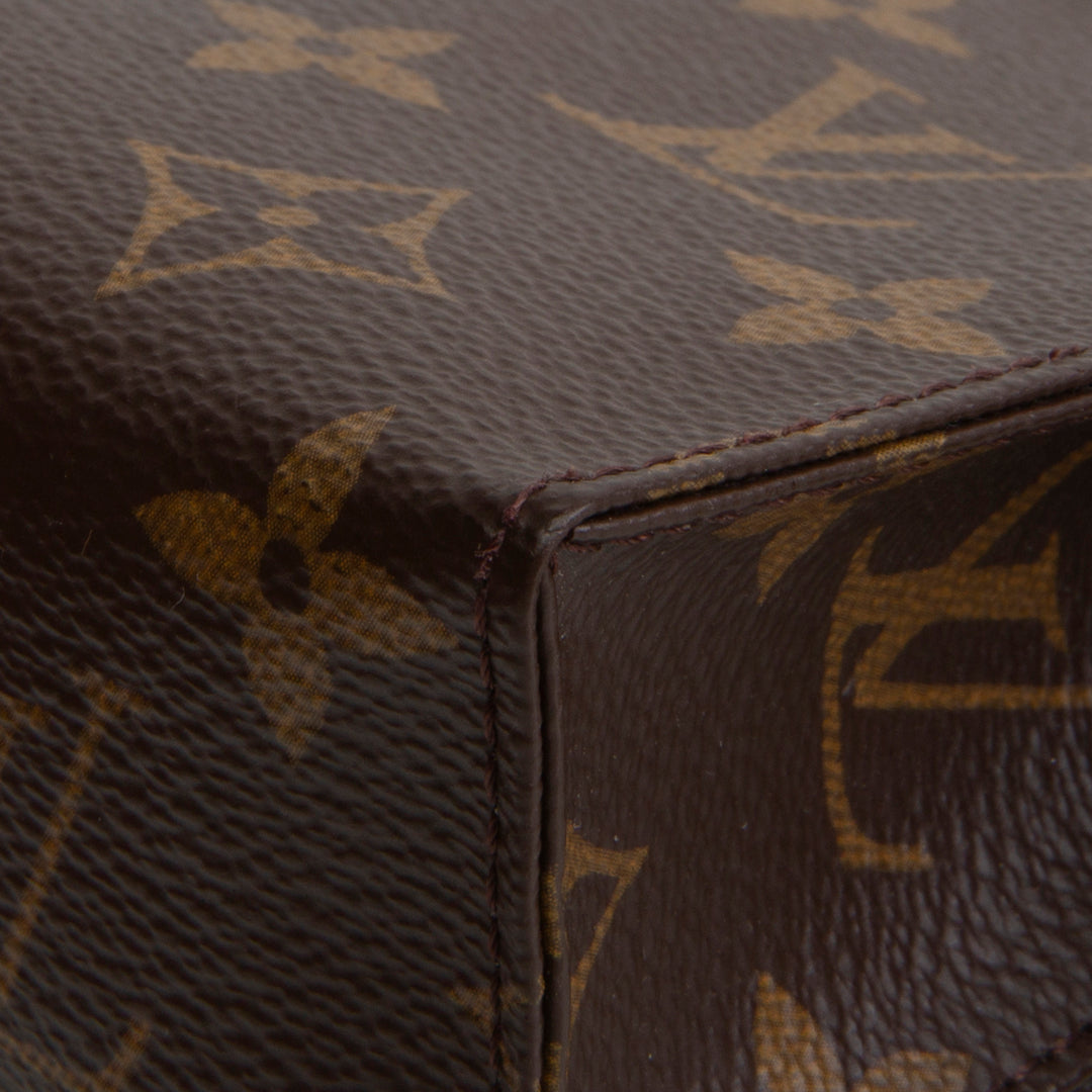 LOUIS VUITTON Toiletry 15 Pouch - Monogram