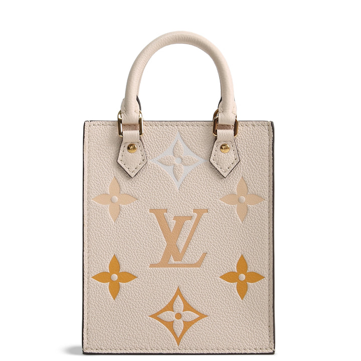 LOUIS VUITTON Petite Sac Plot By the Pool - Giant Monogram