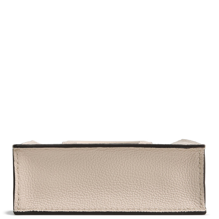 LOUIS VUITTON Petite Sac Plot By the Pool - Giant Monogram
