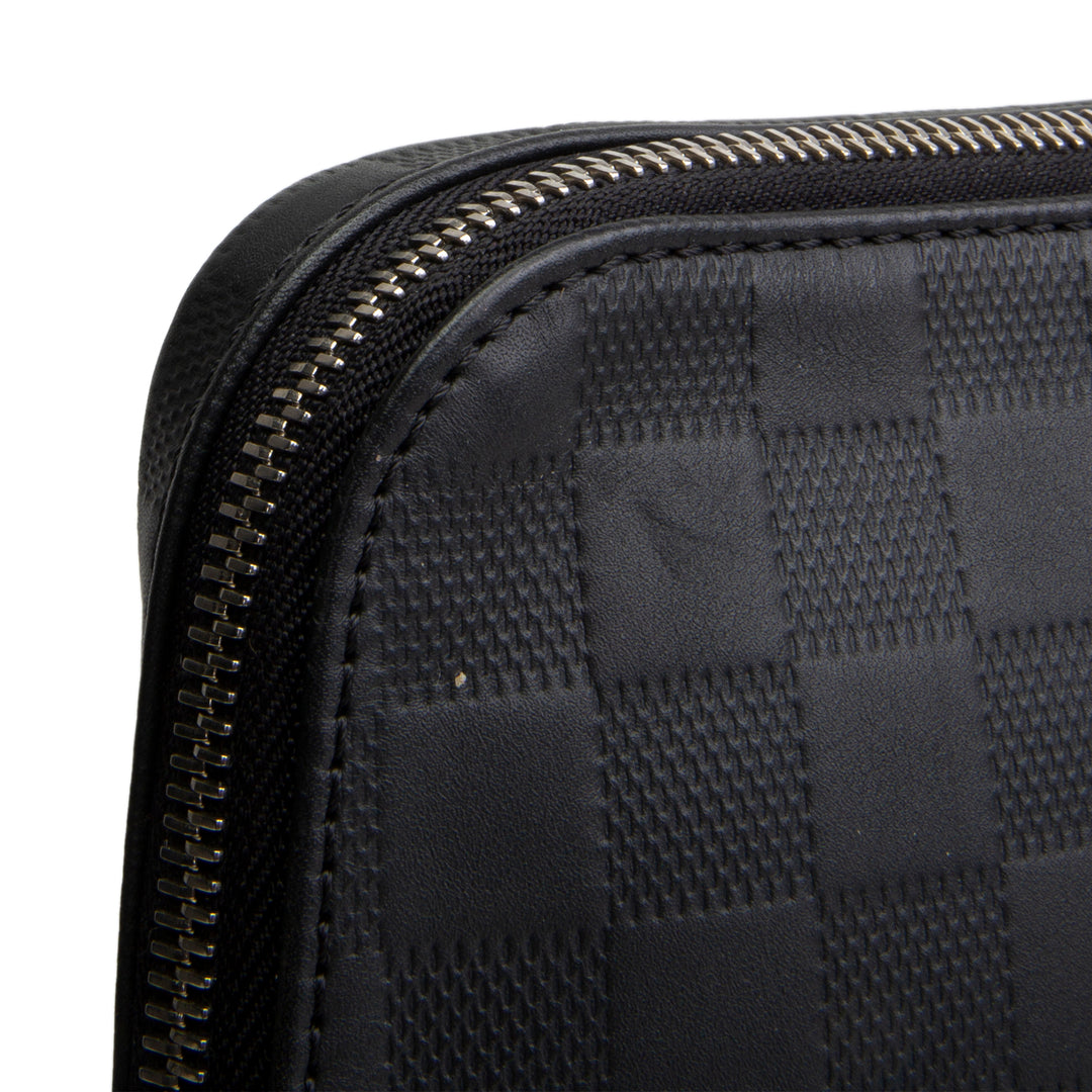 LOUIS VUITTON Damier Infini Avenue Sling - Black