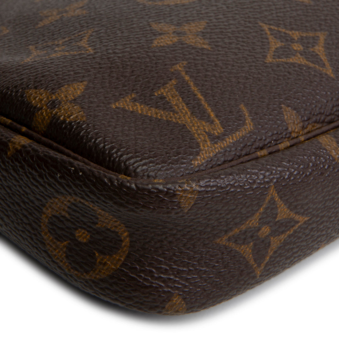 LOUIS VUITTON Vintage Monogram Pochette Accessoires