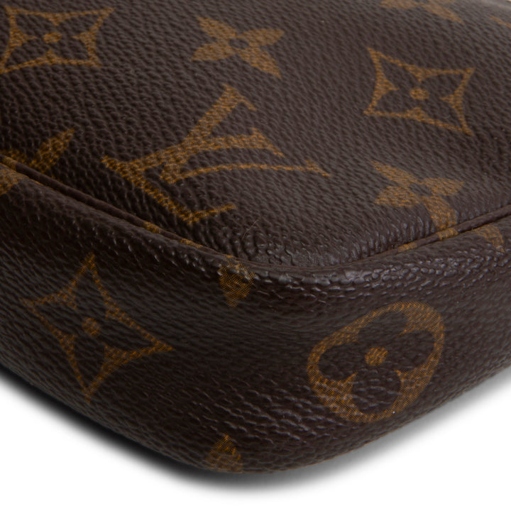 LOUIS VUITTON Vintage Monogram Pochette Accessoires
