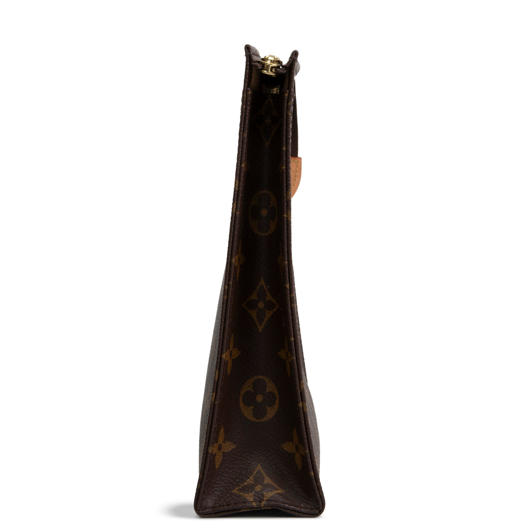 LOUIS VUITTON Monogram Poche Toilette 26