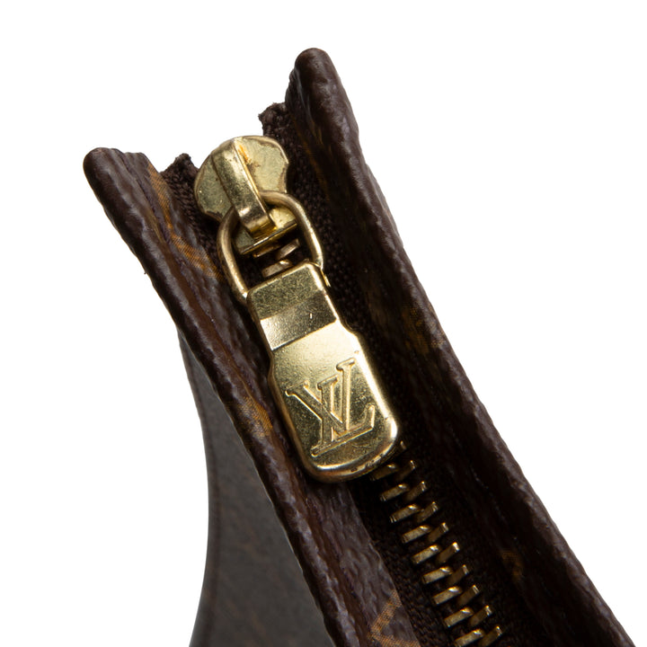 LOUIS VUITTON Monogram Poche Toilette 26