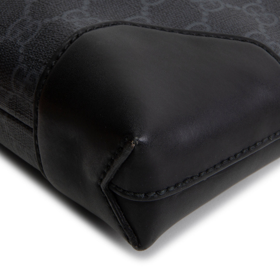 GUCCI GG Supreme Wristlet Pouch - Black