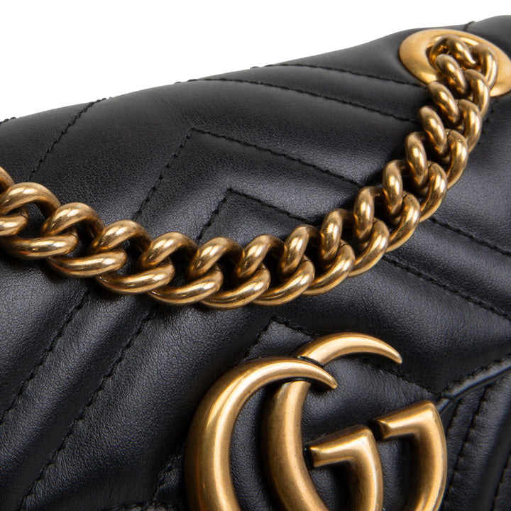 GUCCI GG Marmont Small Shoulder Bag - Black