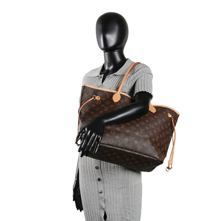 LOUIS VUITTON Monogram Neverfull MM w/ Pouch