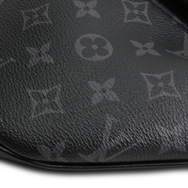 LOUIS VUITTON Monogram Eclipse Discovery Bumbag