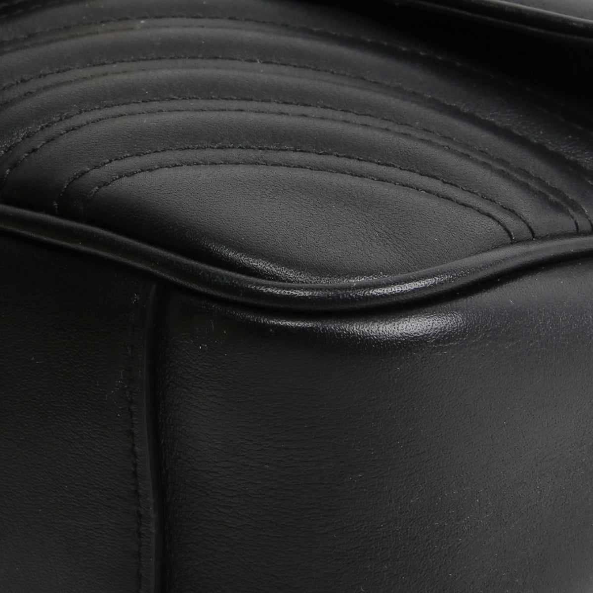GUCCI Small GG Marmont Shoulder Bag - Black
