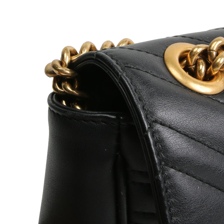 GUCCI Small GG Marmont Shoulder Bag - Black