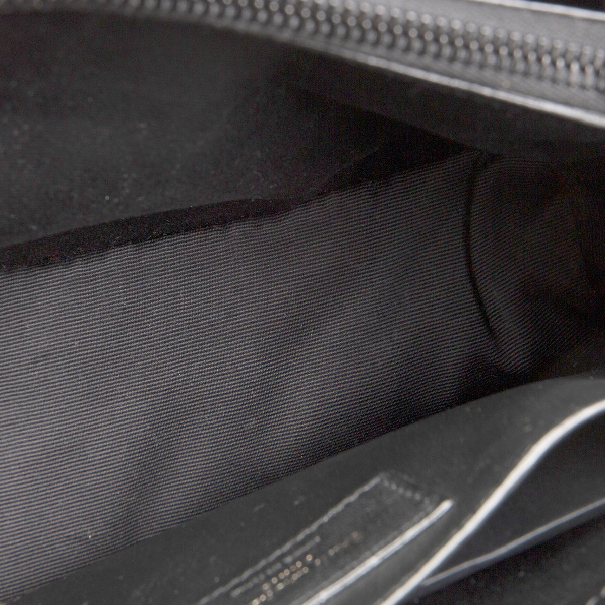 SAINT LAURENT Small Loulou Shoulder Bag  - Black