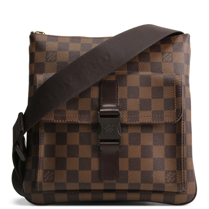 LOUIS VUITTON Pochette Melville Damier Ebene
