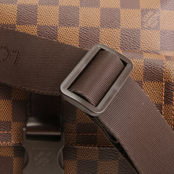 LOUIS VUITTON Pochette Melville Damier Ebene