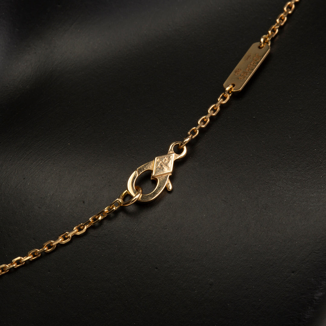 VAN CLEEF & ARPELS Vintage Alhambra Guilloche Pendant Necklace