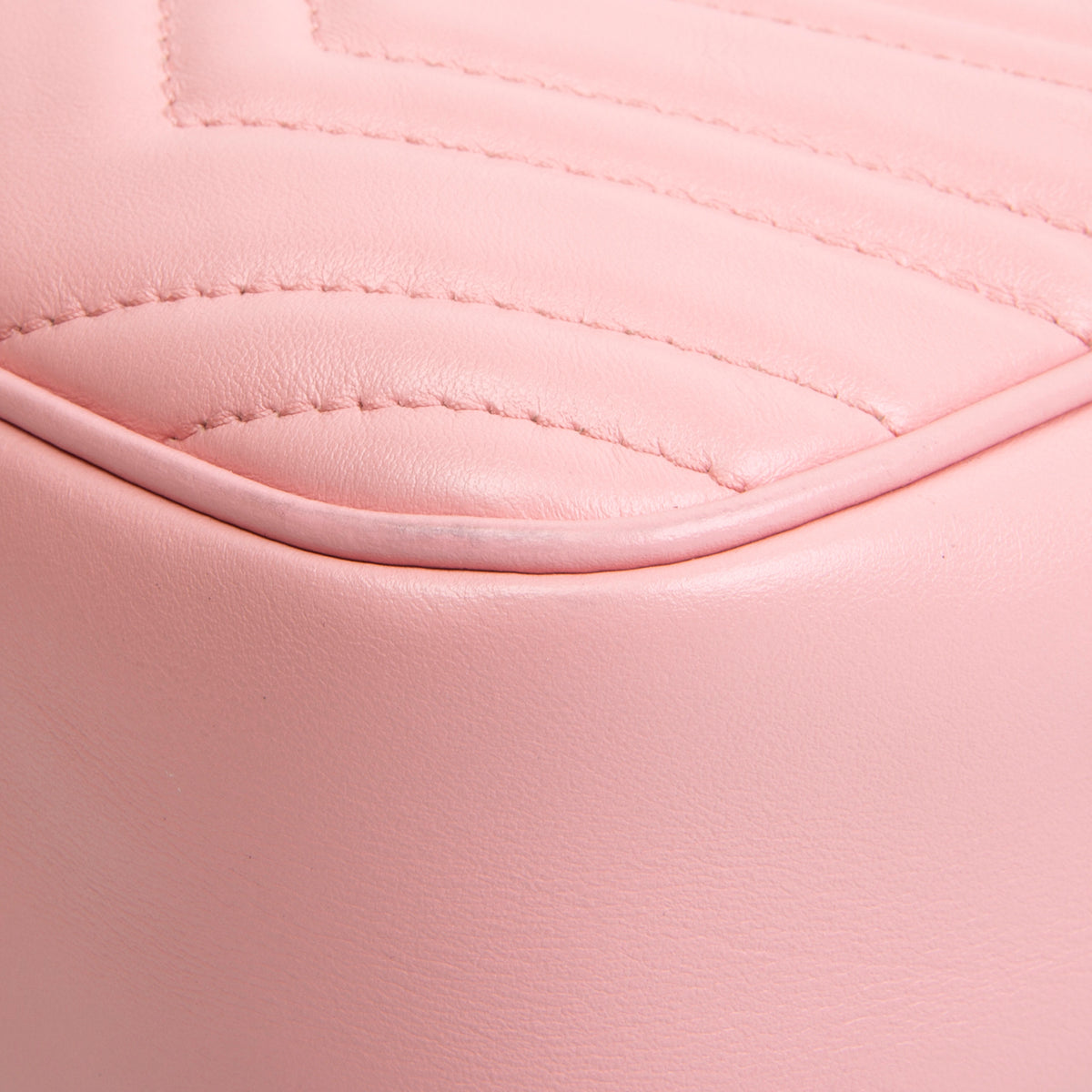 GUCCI GG Marmont Small Camera Bag - Pink