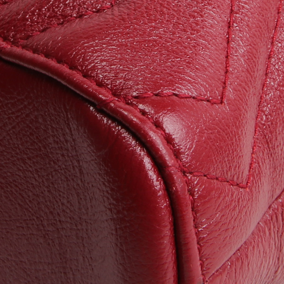 GUCCI GG Marmont Tote - Red