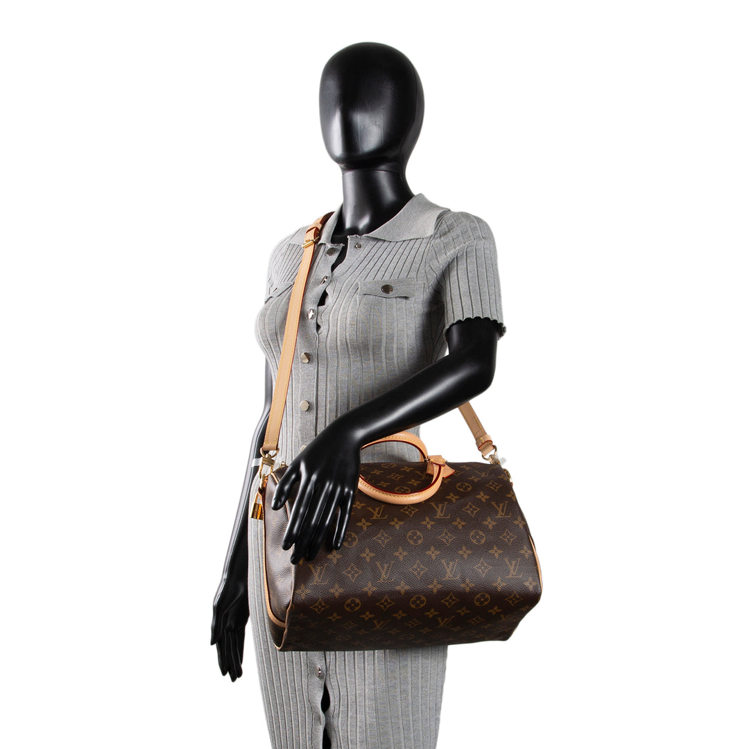 LOUIS VUITTON Monogram Speedy Bandouliere 30