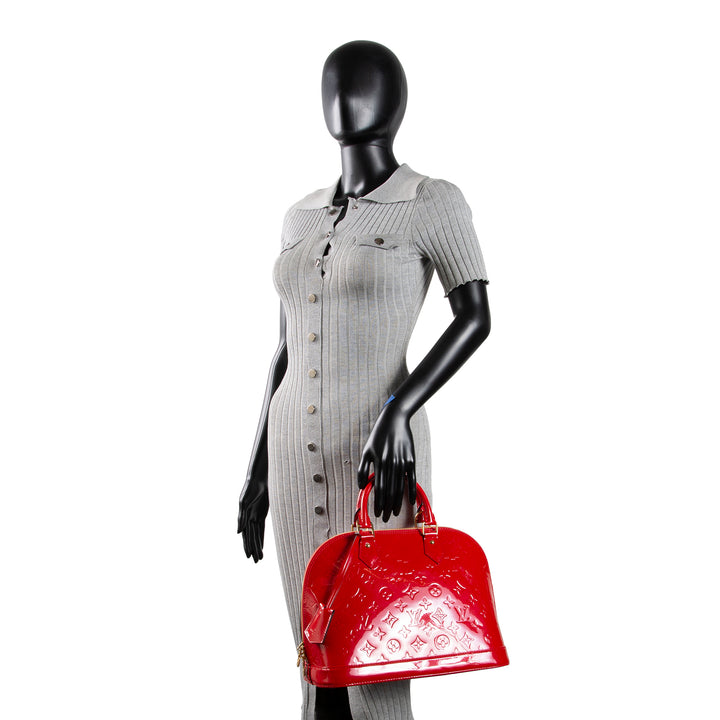 LOUIS VUITTON Alma MM Vernis - Red