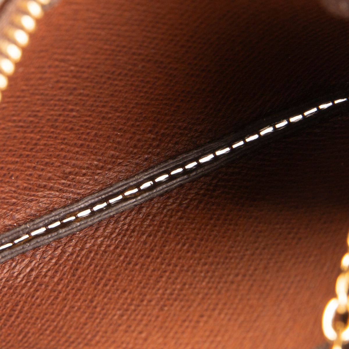 LOUIS VUITTON Key Pouch Monogram - Brown