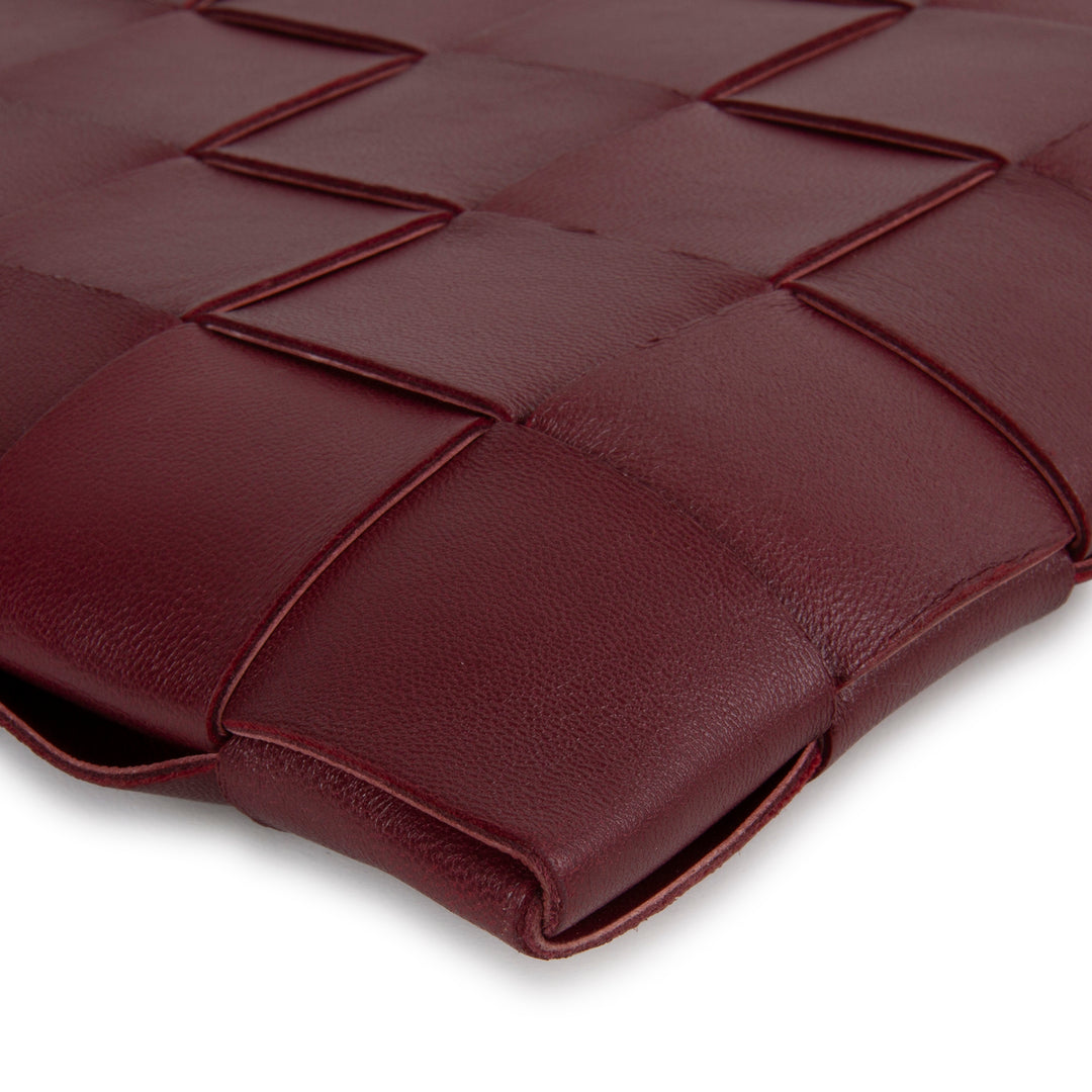 BOTTEGA VENETA Intrecciato Pouch - Burgundy