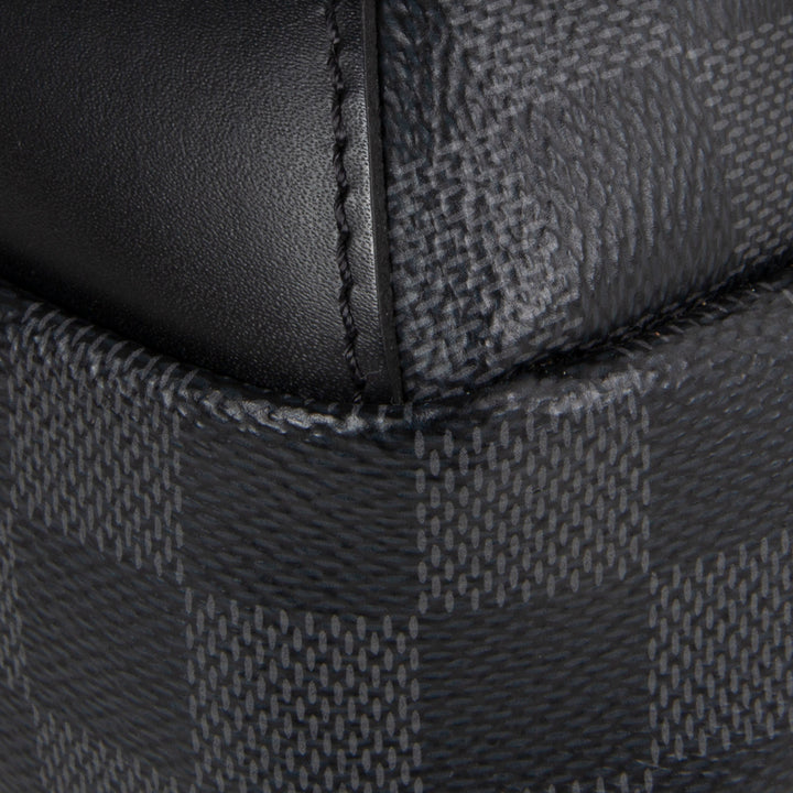 LOUIS VUITTON Avenue Sling Damier Graphite