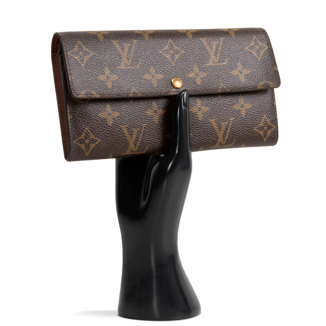 LOUIS VUITTON Monogram Sarah Wallet