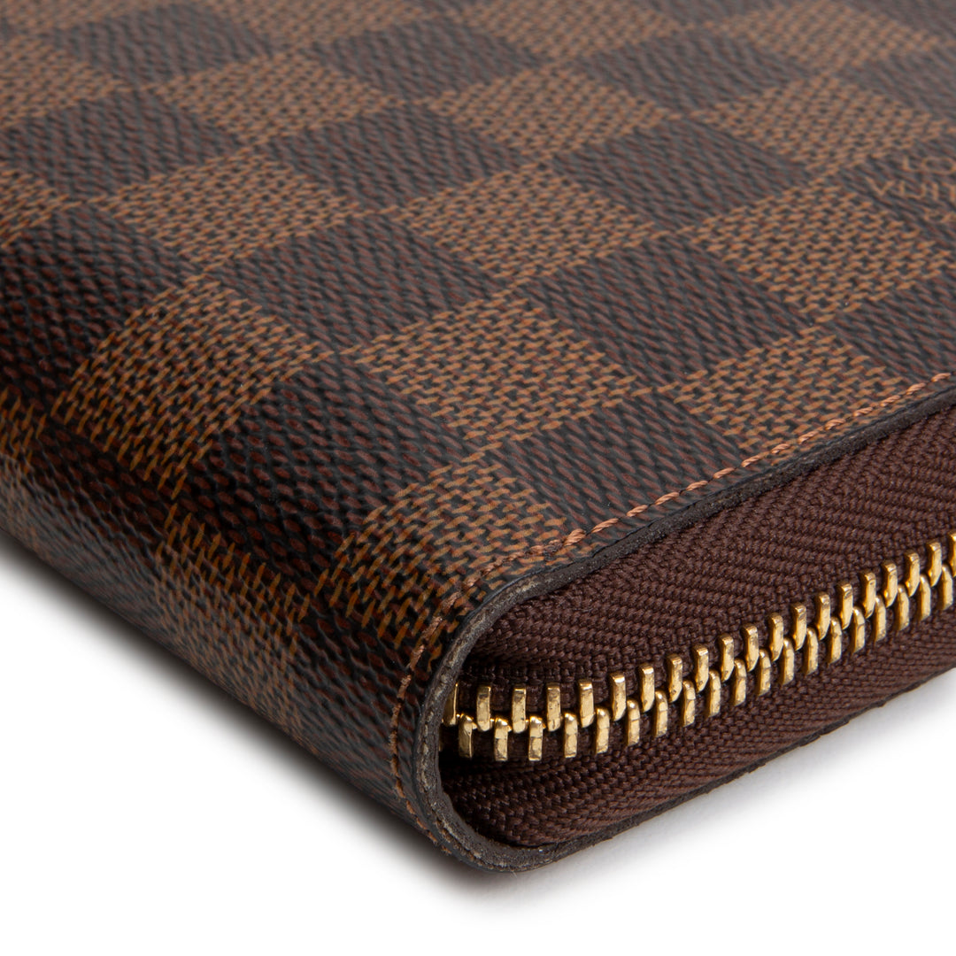 LOUIS VUITTON Damier Ebene Zippy Organizer Wallet
