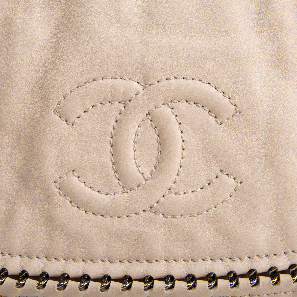 CHANEL Luxe Ligne Accordion Flap Bag