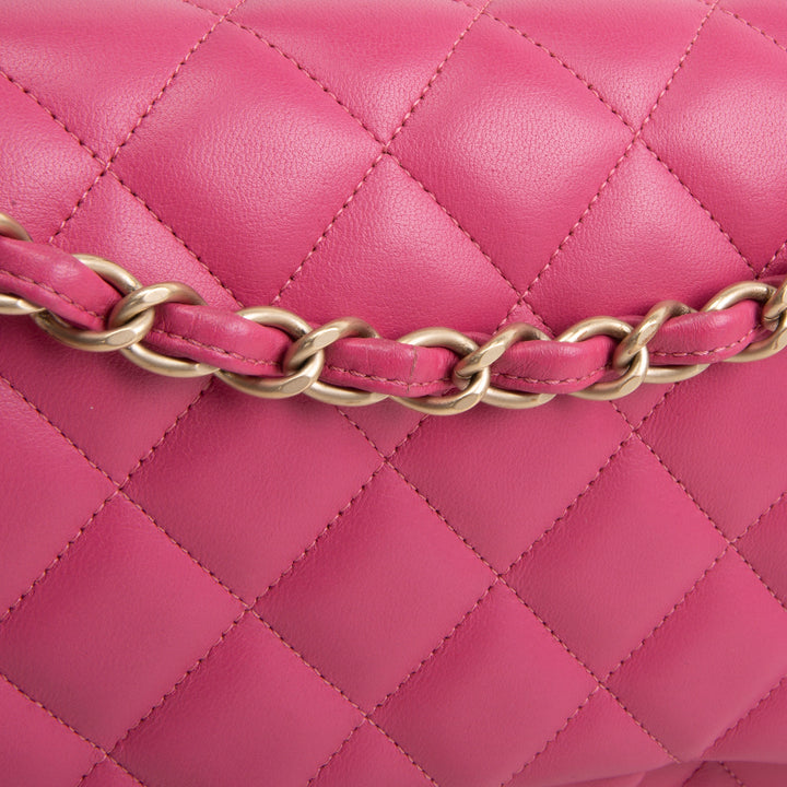 CHANEL Jumbo Quilted Lambskin Double Flap - Pink