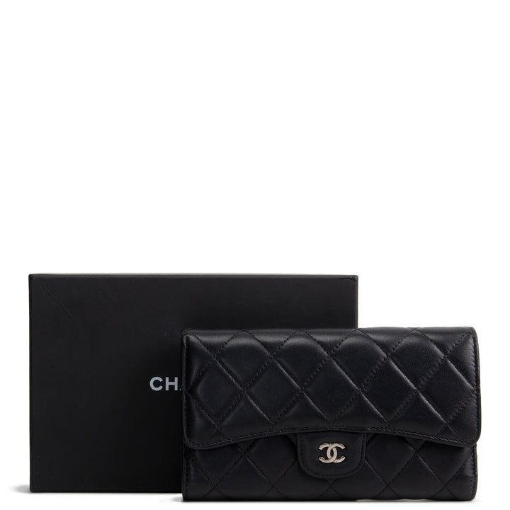 CHANEL Interlocking CC Trifold Wallet