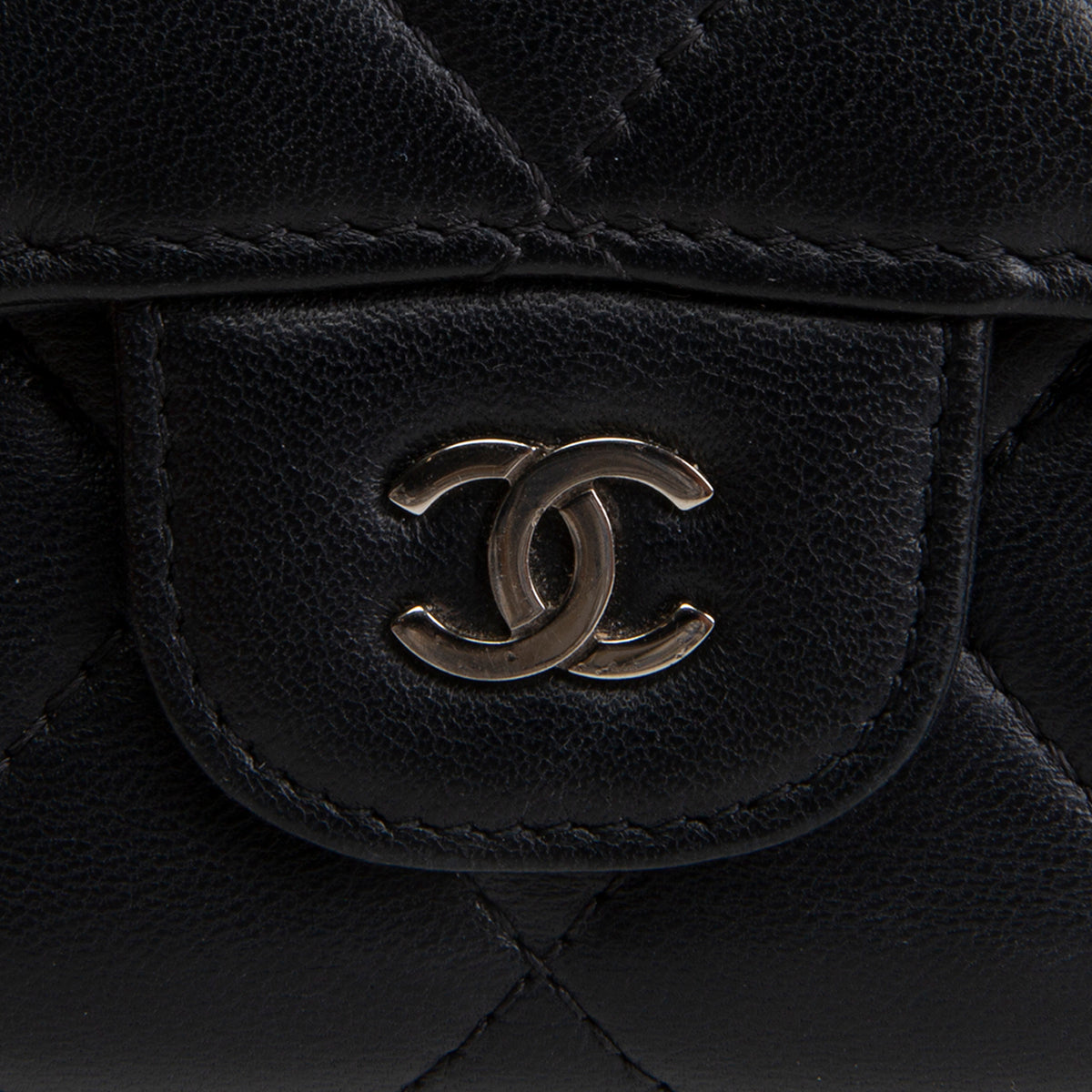 CHANEL Interlocking CC Trifold Wallet