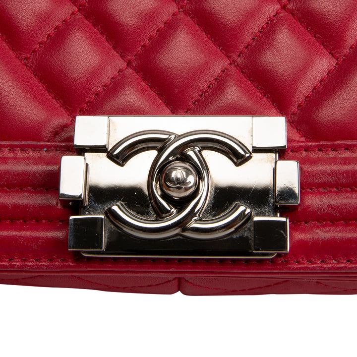 CHANEL Chevron Quilted Medium Boy Flap Bag OUTLET FINAL SALE