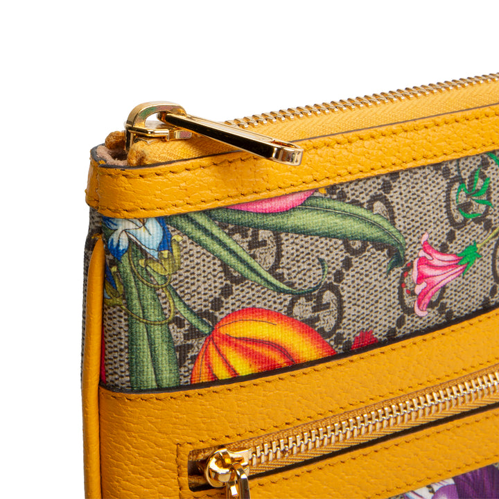 GUCCI GG Supreme Flora Pouch