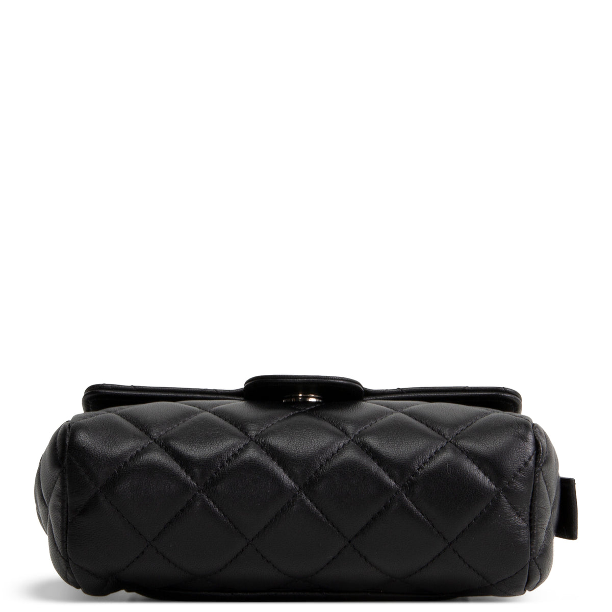 CHANEL Lambskin Quilted Flap Cosmetic Case - Black