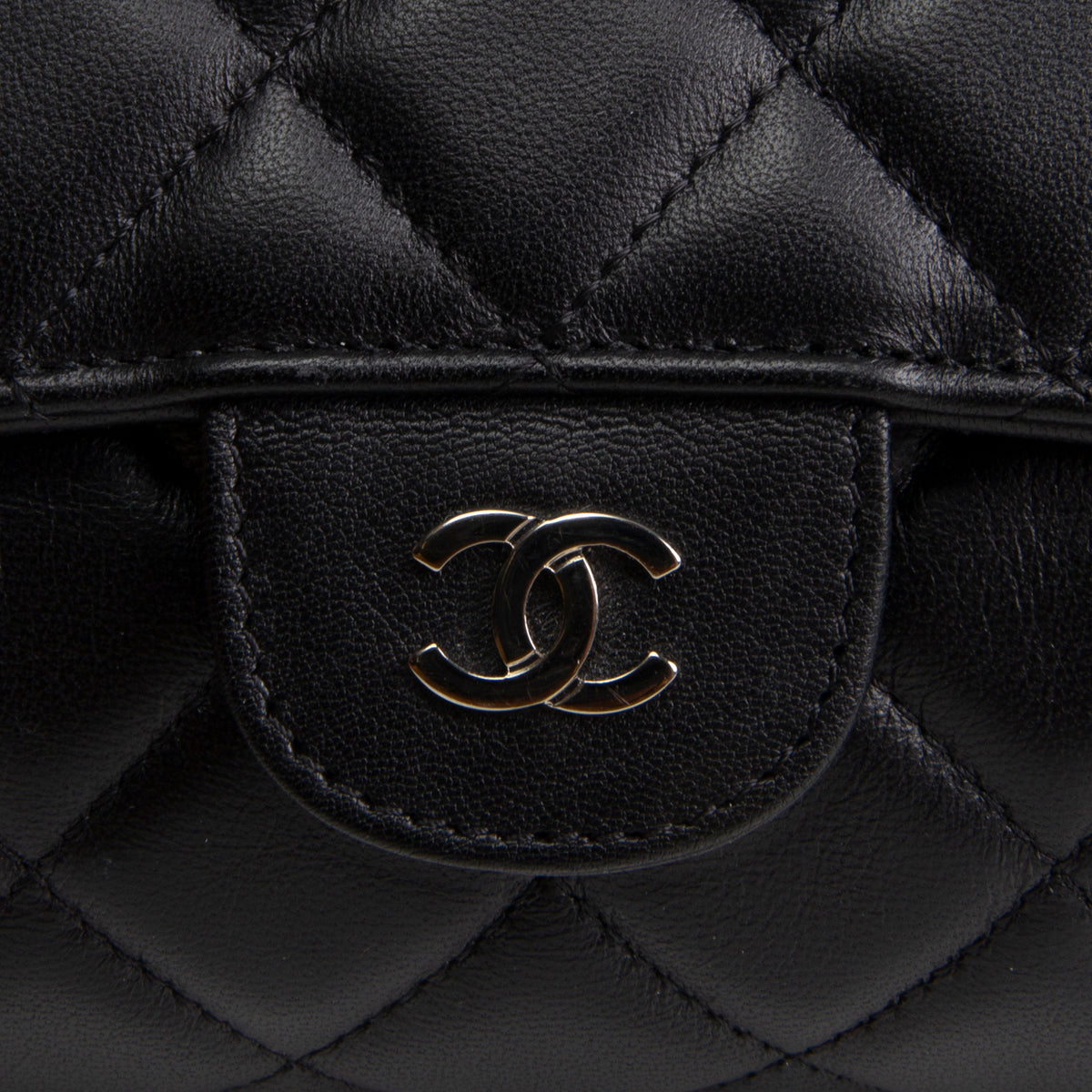 CHANEL Lambskin Quilted Flap Cosmetic Case - Black