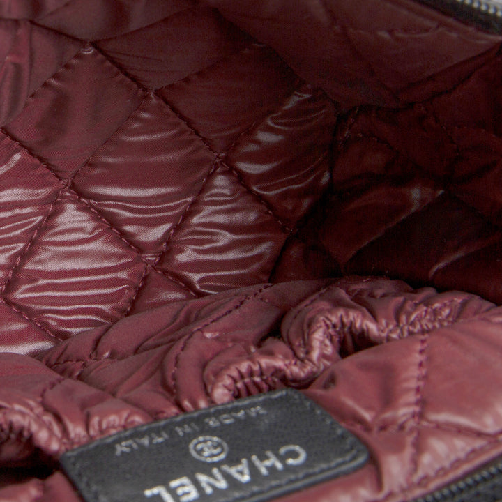 CHANEL Lambskin Quilted Flap Cosmetic Case - Black