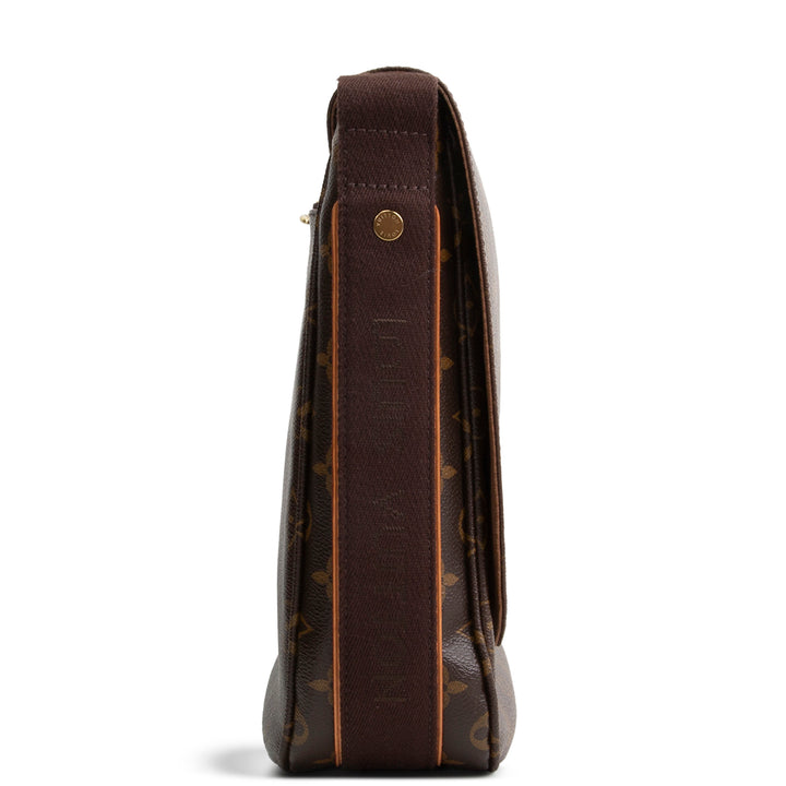 LOUIS VUITTON Beauborg Monogram Messenger Babur
