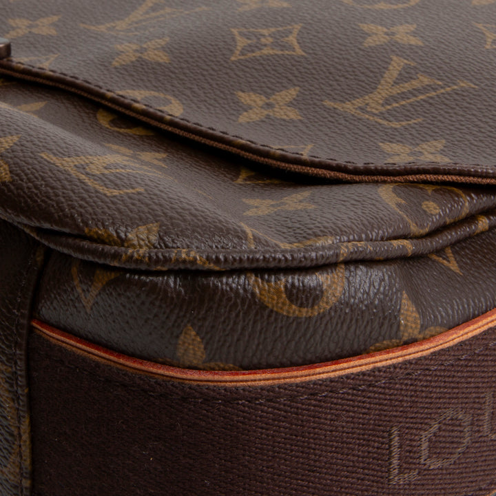 LOUIS VUITTON Beauborg Monogram Messenger Babur
