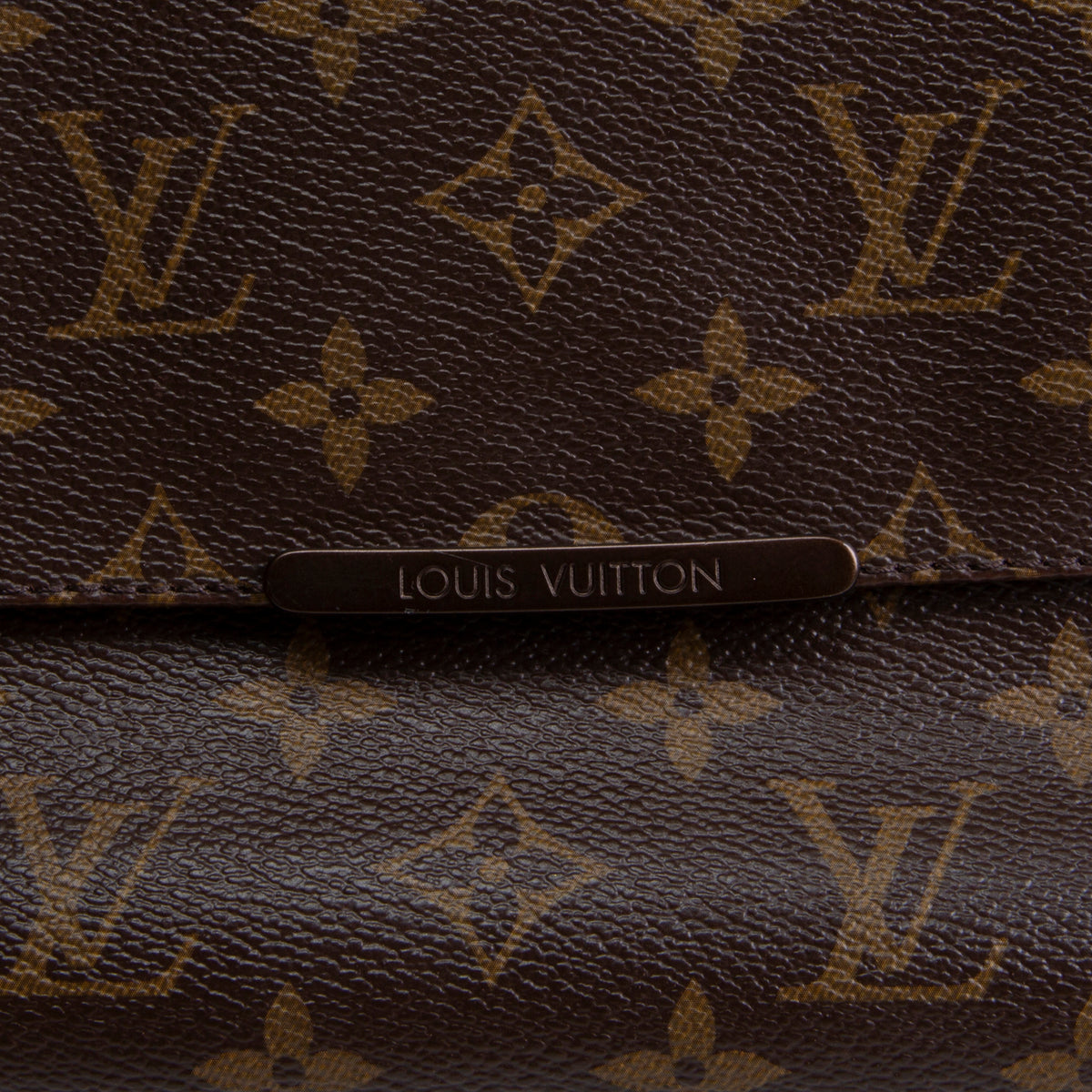 LOUIS VUITTON Beauborg Monogram Messenger Babur