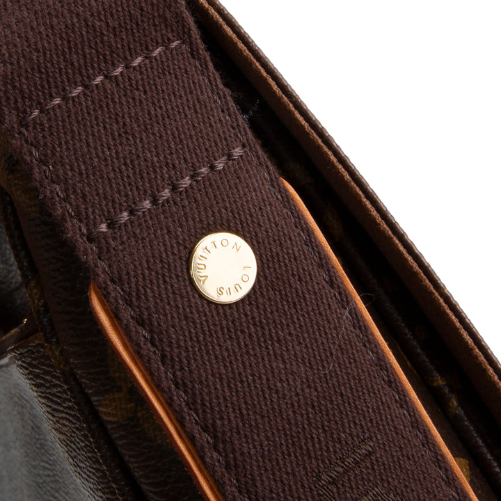 LOUIS VUITTON Beauborg Monogram Messenger Babur
