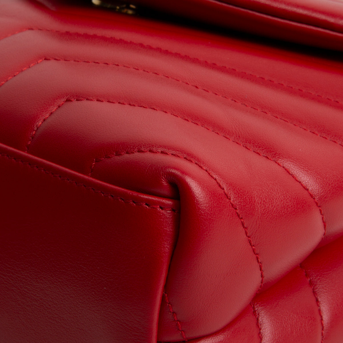 SAINT LAURENT Loulou Shoulder Bag - Small