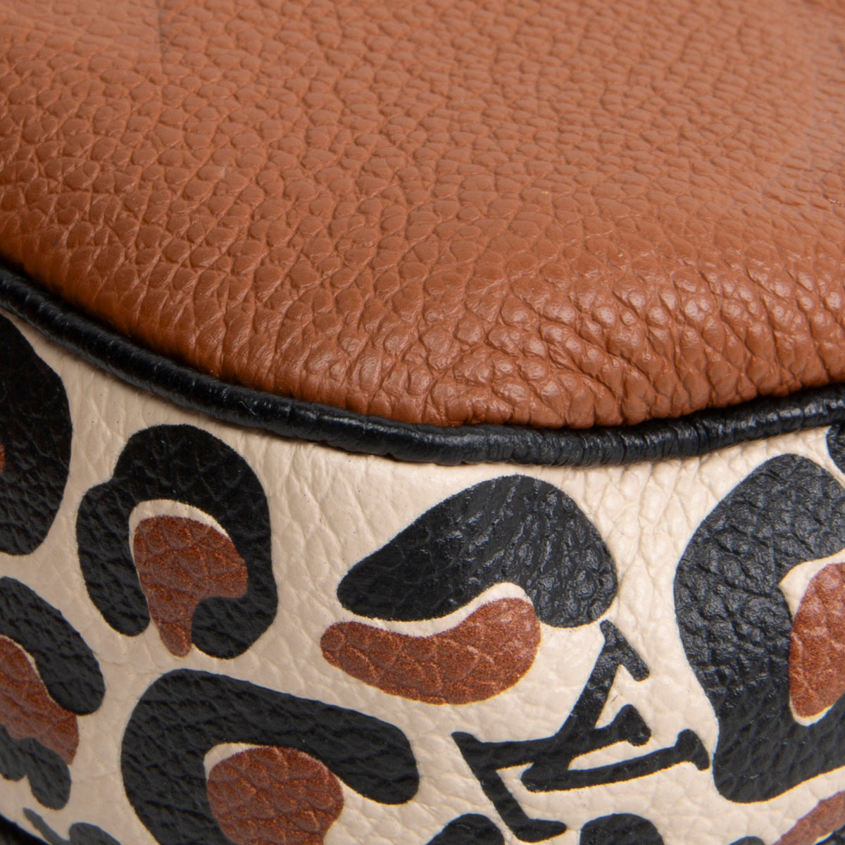 LOUIS VUITTON Empreinte Monogram Wild At Heart Pochette