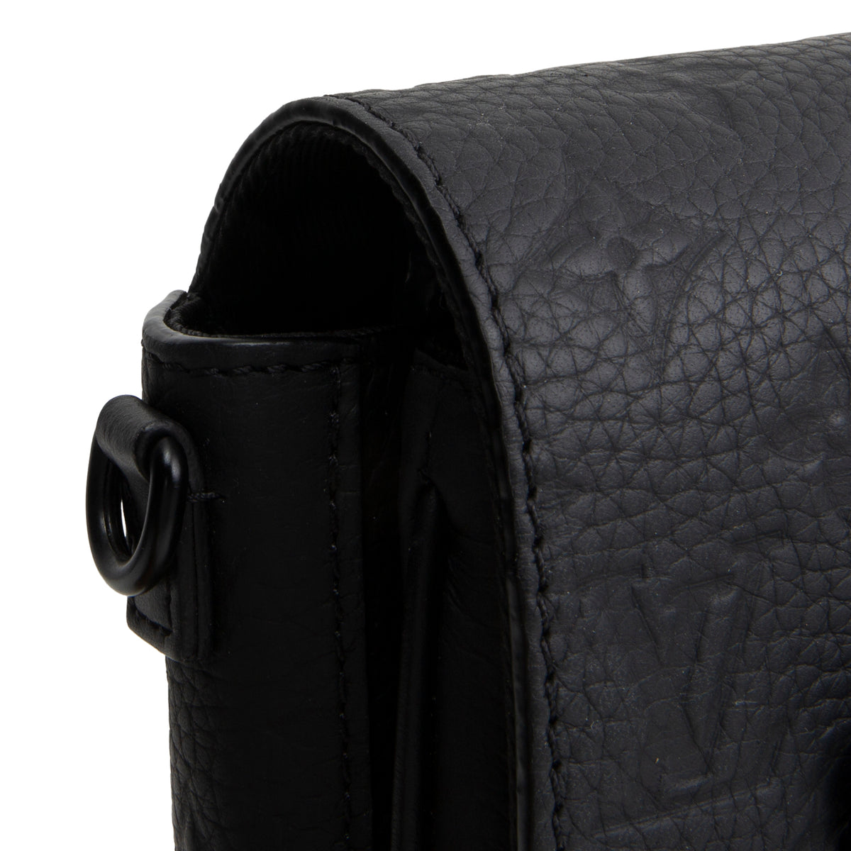 LOUIS VUITTON Taurillon Monogram S-Lock Wearable Wallet