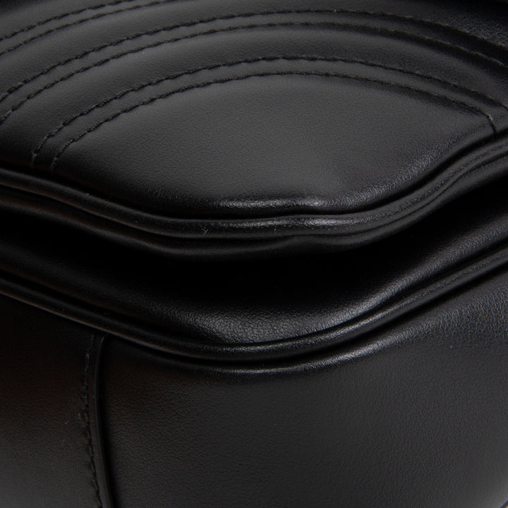 GUCCI GG Marmont Shoulder Bag - Black