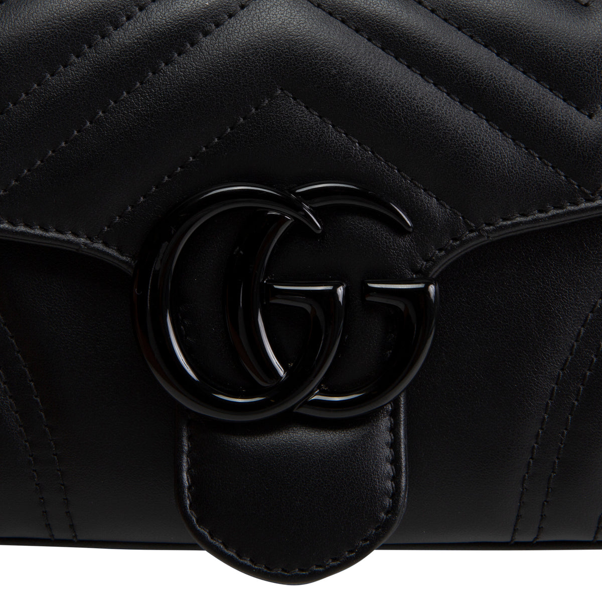 GUCCI GG Marmont Shoulder Bag - Black