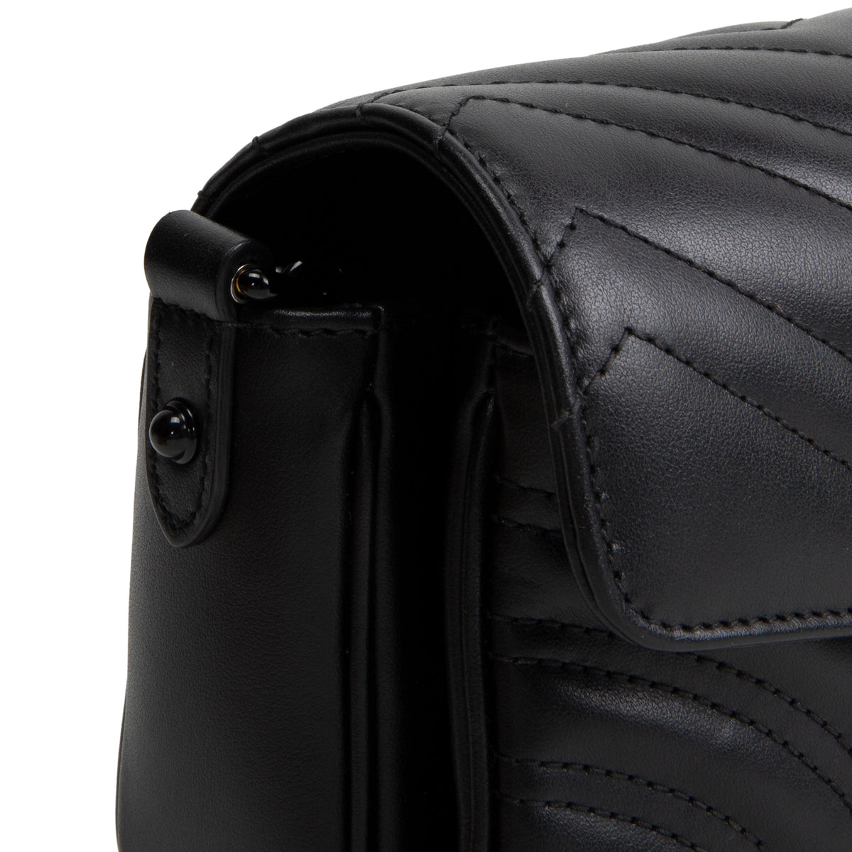 GUCCI GG Marmont Shoulder Bag - Black