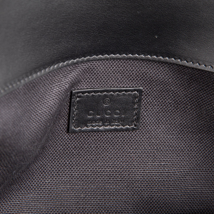 GUCCI GG Marmont Shoulder Bag - Black
