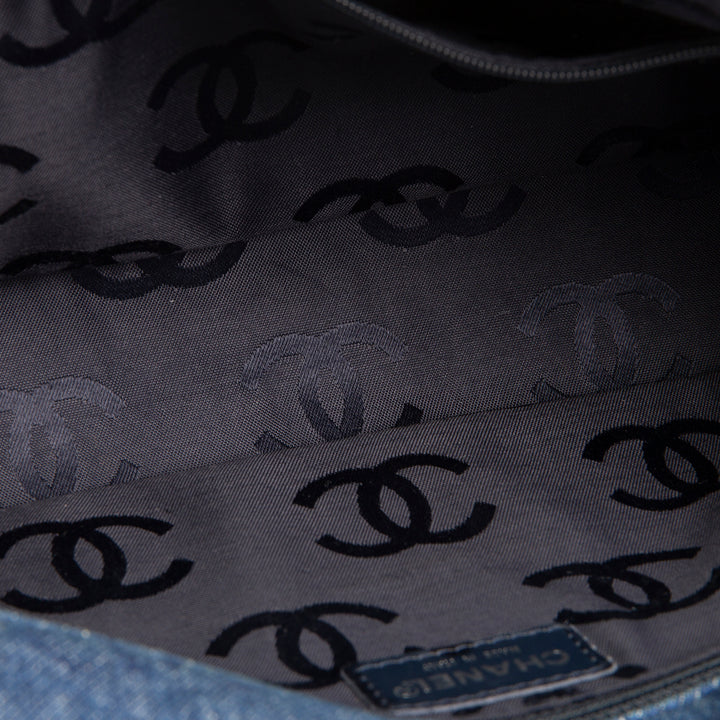 CHANEL Vintage Denim Lucite Flap Bag - Blue