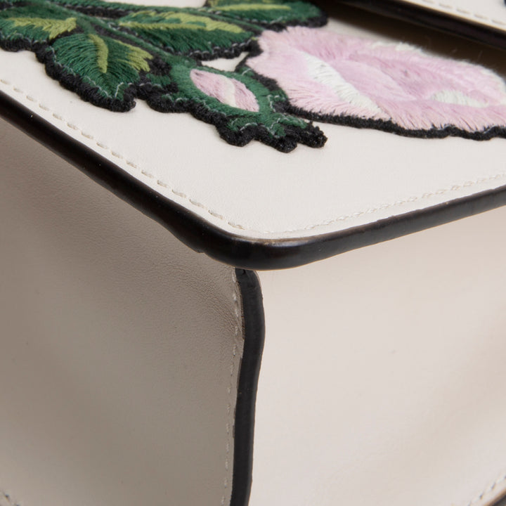 GUCCI Small Embroidered Sylvie - White